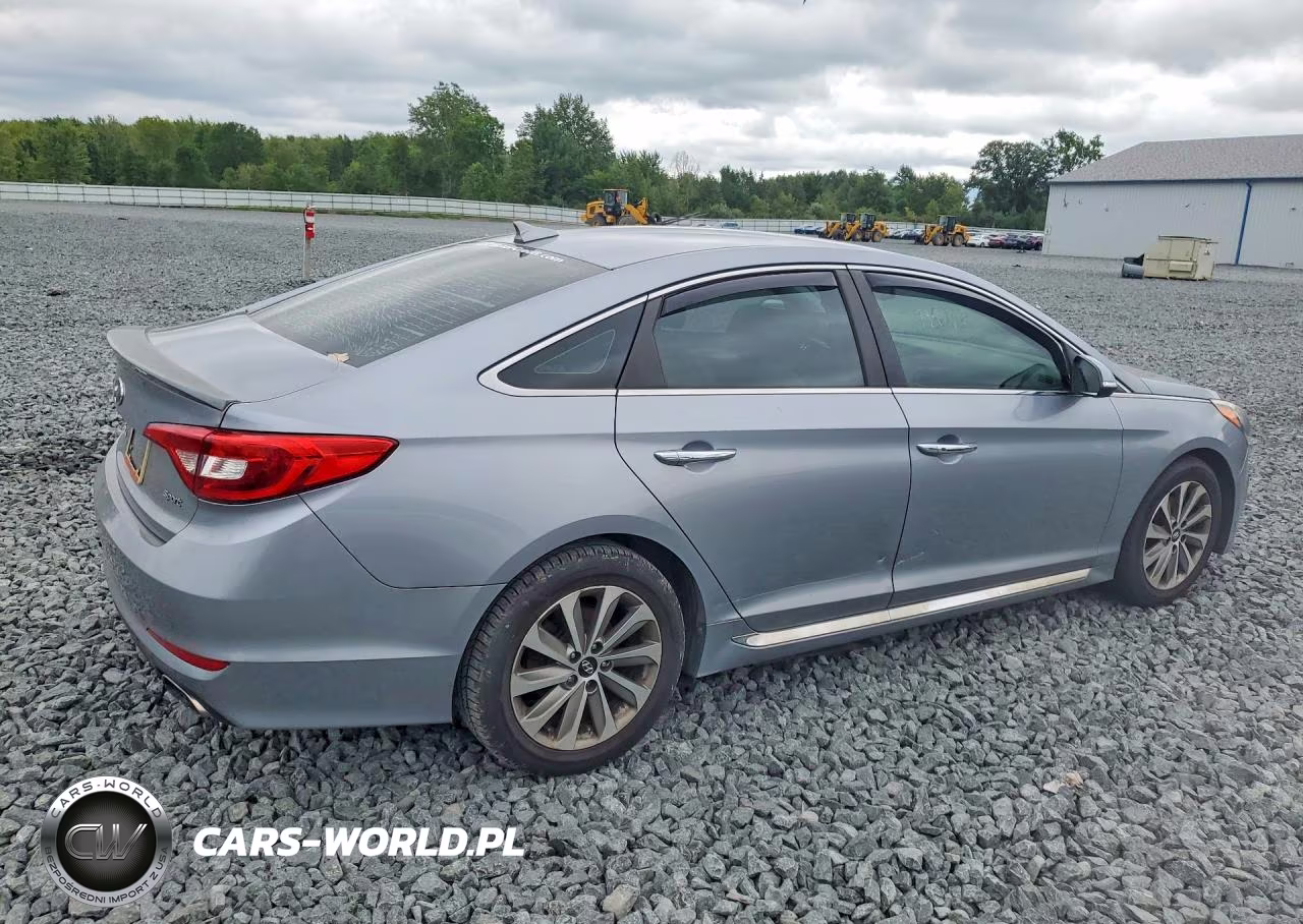 2016 Hyundai Sonata Sport VIN:5NPE34AF6GH311372 - 3