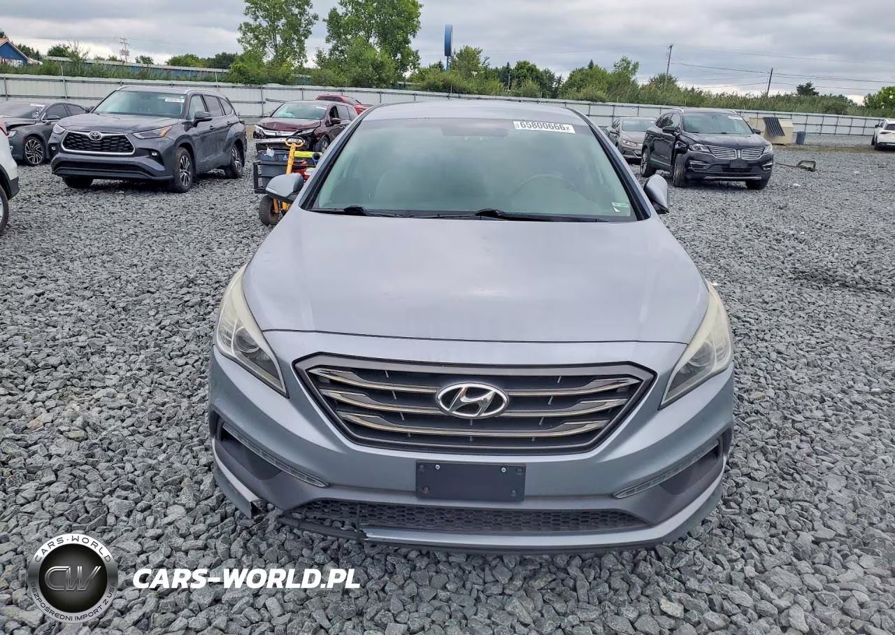 2016 Hyundai Sonata Sport VIN:5NPE34AF6GH311372 - 5