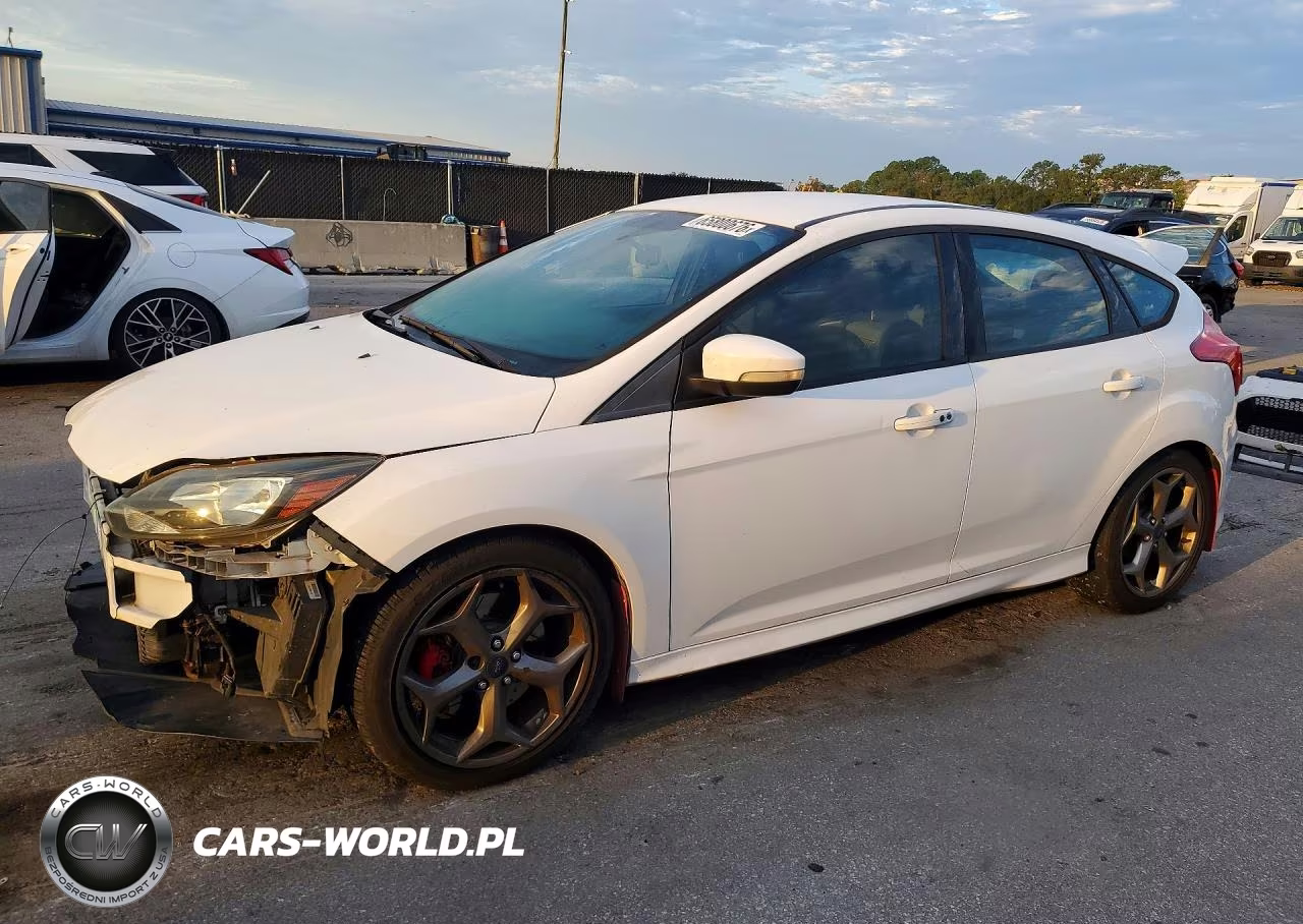 2014 Ford Focus St – zdjęcie 1 z 13