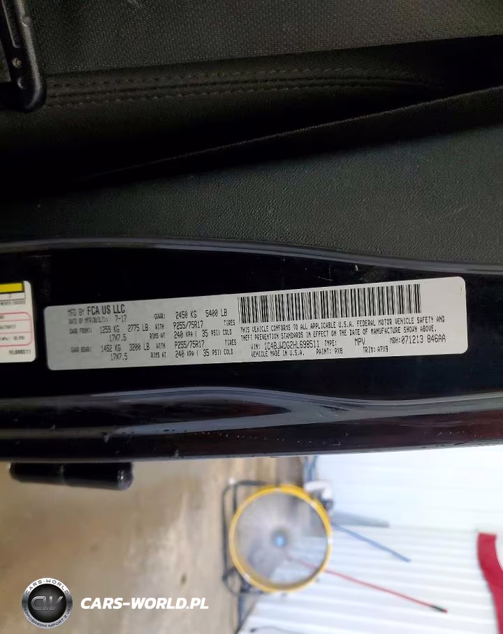 2017 Jeep Wrangler Unlimited Sport VIN:1C4BJWDG2HL698511 - 13