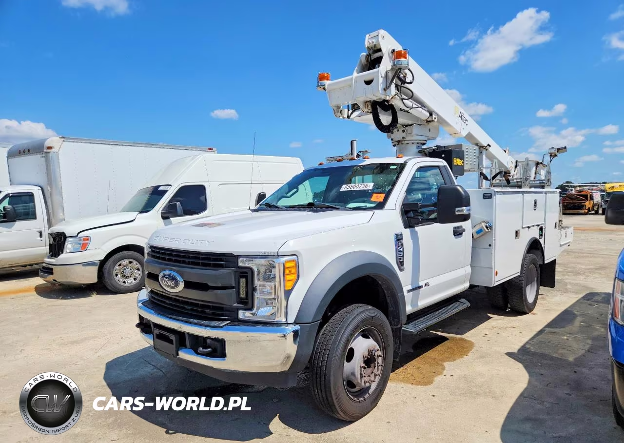 2017 Ford F450 Super Duty Bucket Truck