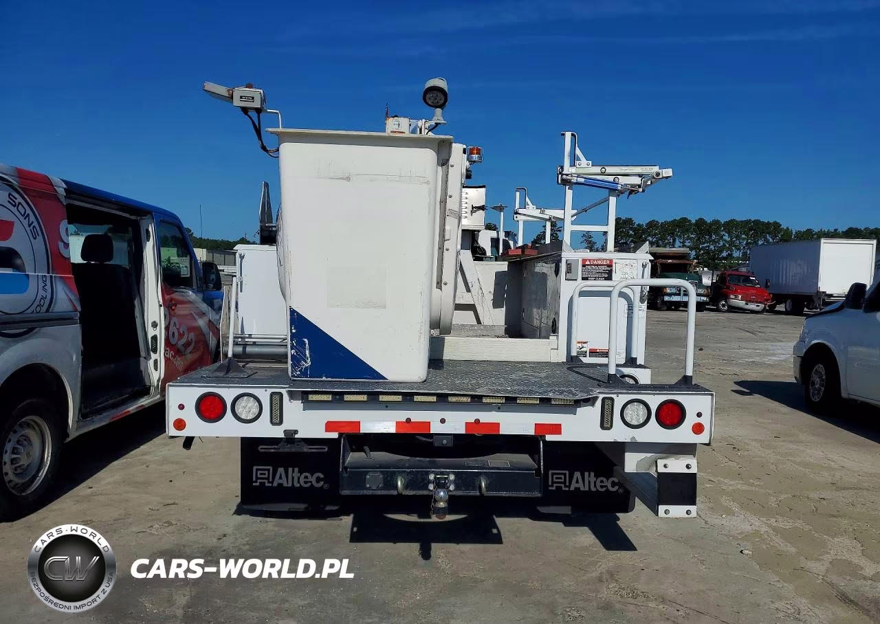 2017 Ford F450 Super Duty Bucket Truck VIN:1FDUF4GT1HED95386 - 6