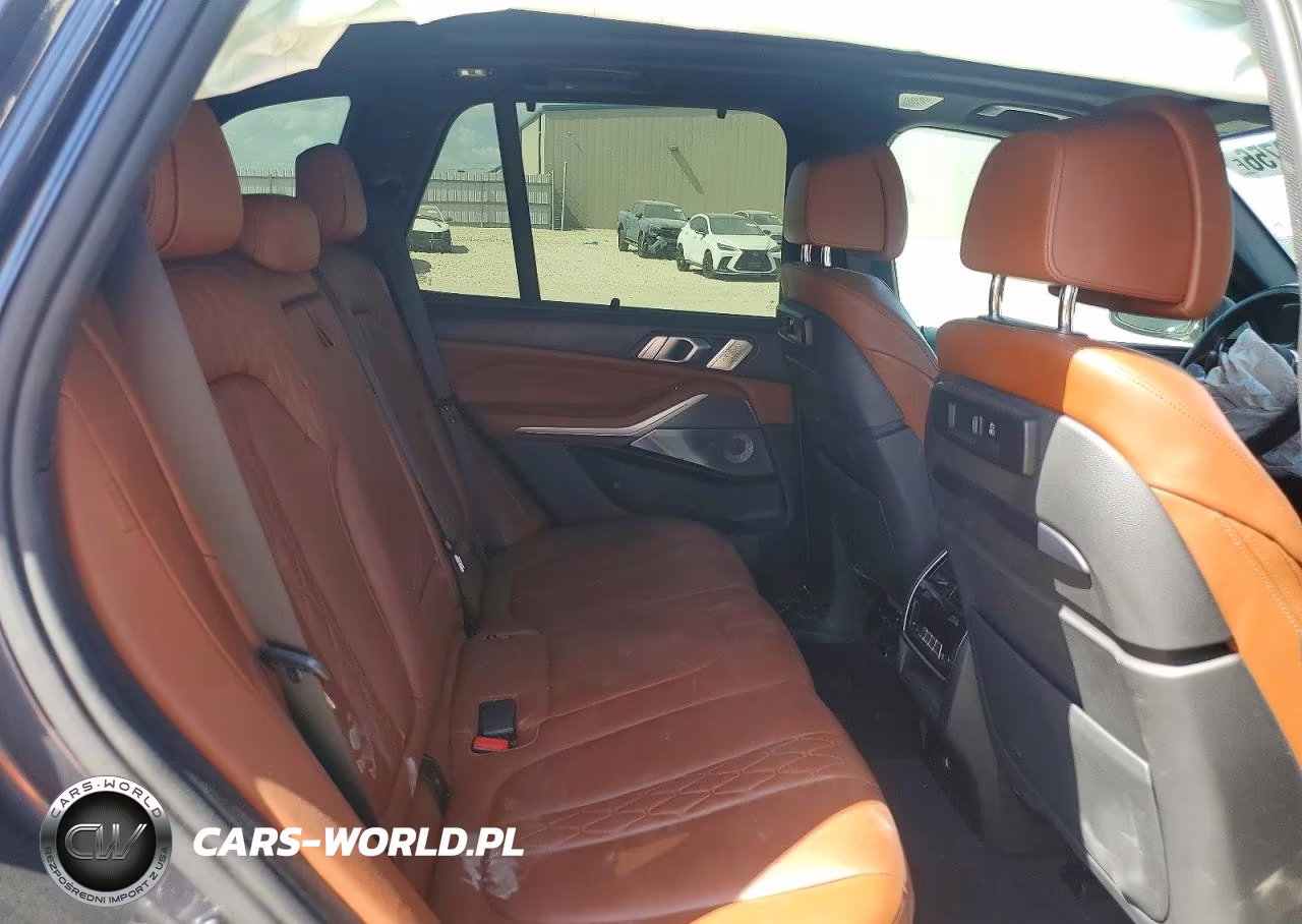2019 BMW X5 xDrive50I VIN:5UXJU2C58KLN67133 - 10