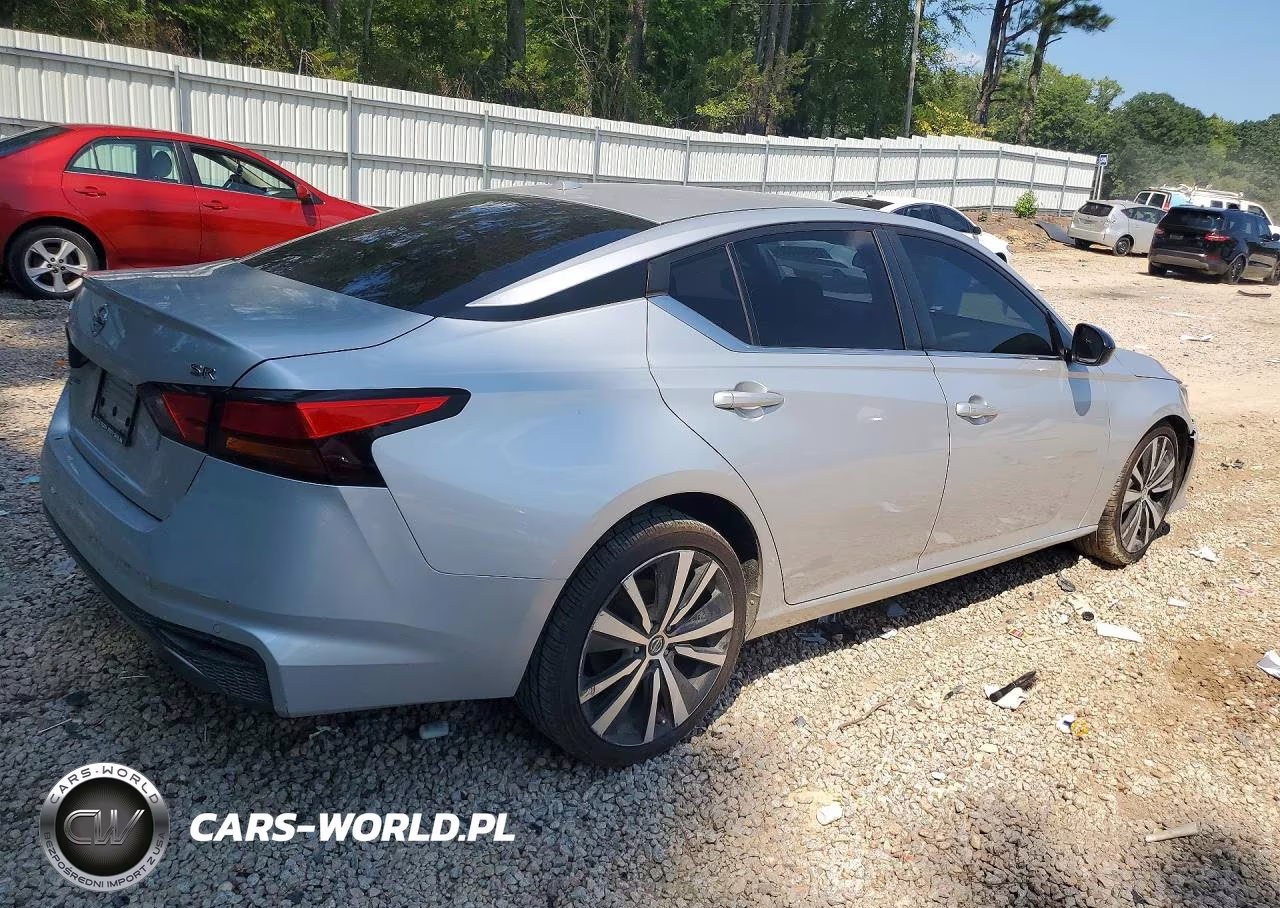 2020 Nissan Altima Sr VIN:1N4BL4CV3LC130183 - 3