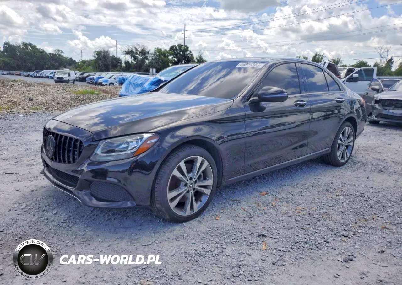 2017 Mercedes-Benz C 300 4Matic – zdjęcie 1 z 12
