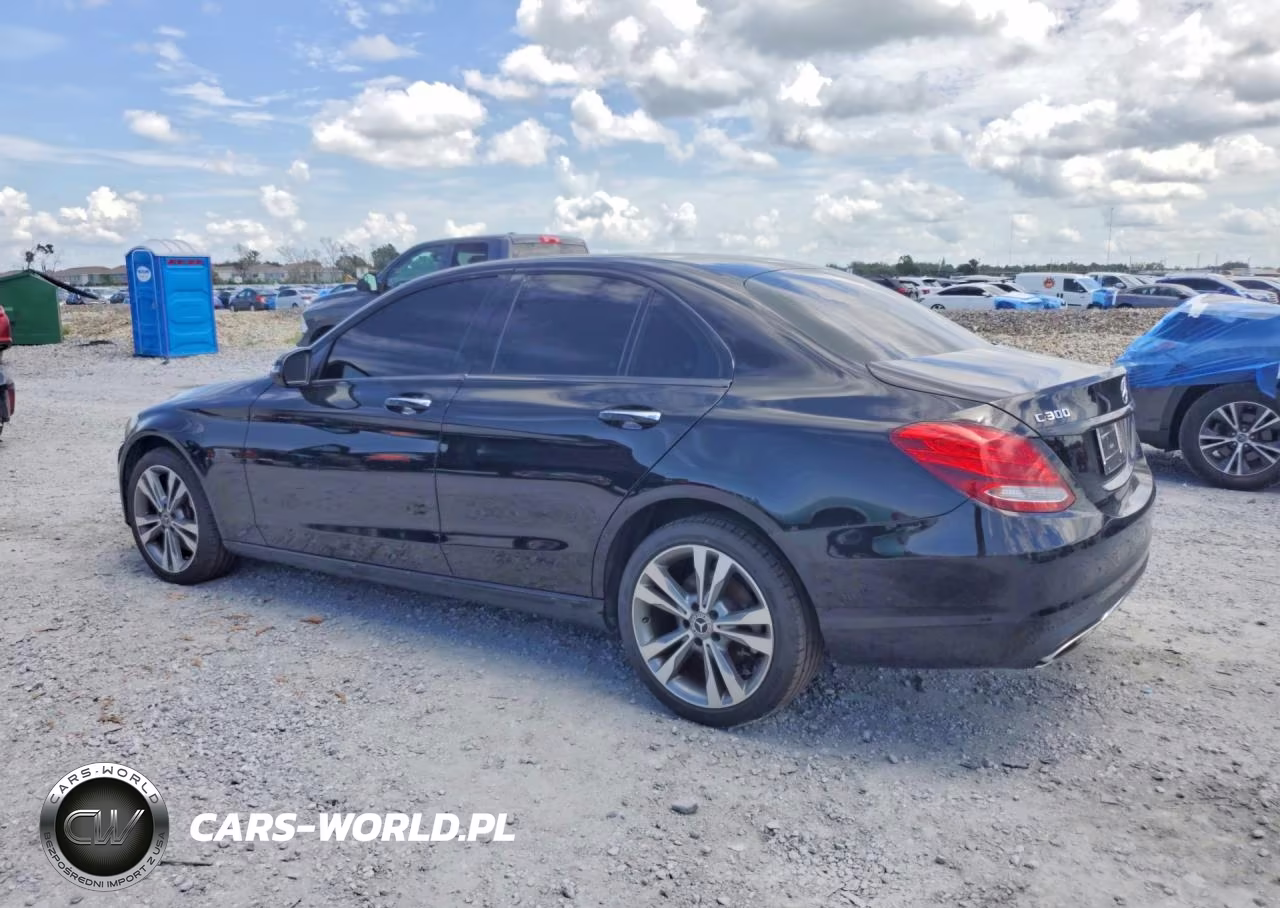 2017 Mercedes-Benz C 300 4Matic VIN:55SWF4KB9HU221428 - 2