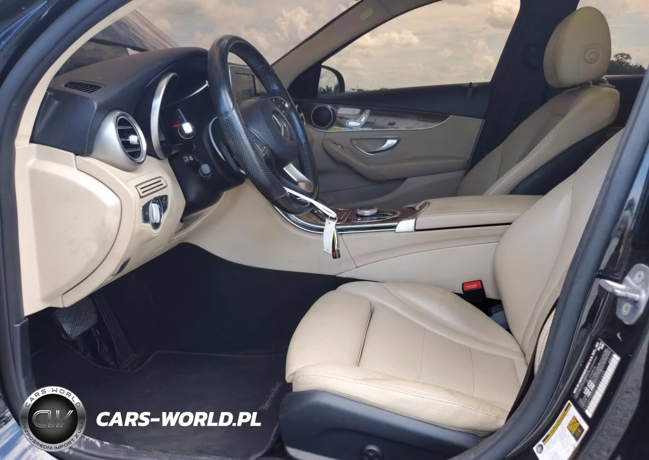 2017 Mercedes-Benz C 300 4Matic VIN:55SWF4KB9HU221428 - 7