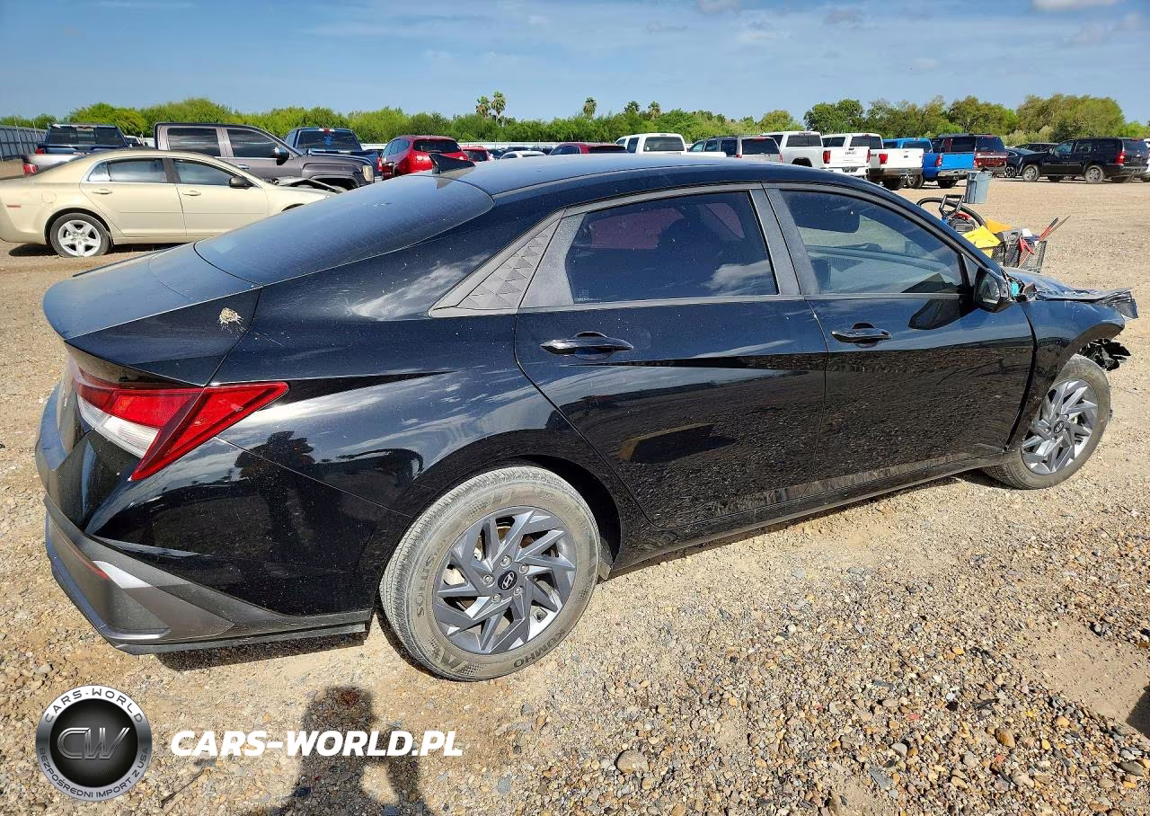 2024 Hyundai Elantra Sel VIN:KMHLM4DG8RU789922 - 3