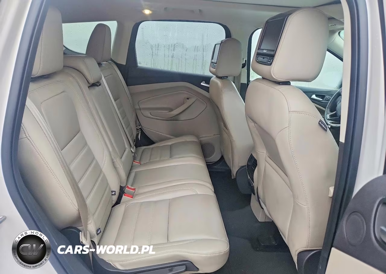 2017 Ford Escape Titanium VIN:1FMCU0J97HUE84571 - 11