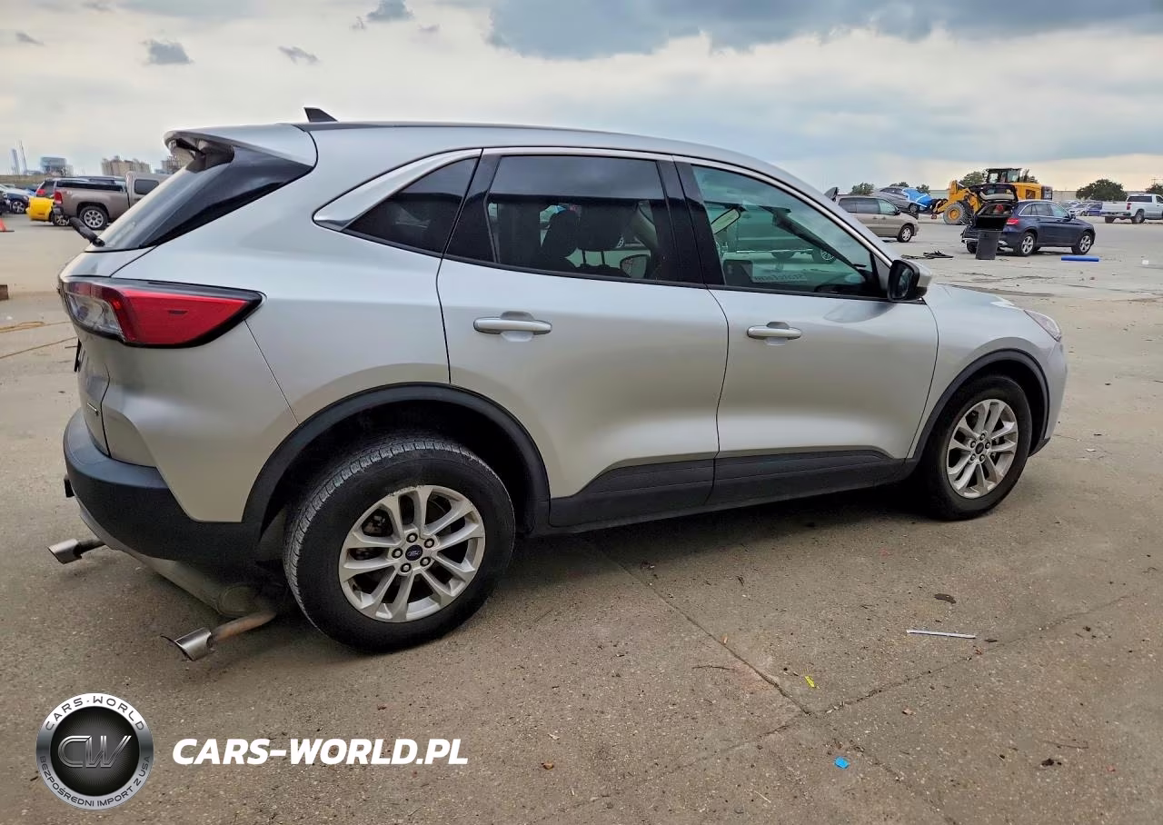 2020 Ford Escape Se VIN:1FMCU0G67LUB90206 - 3