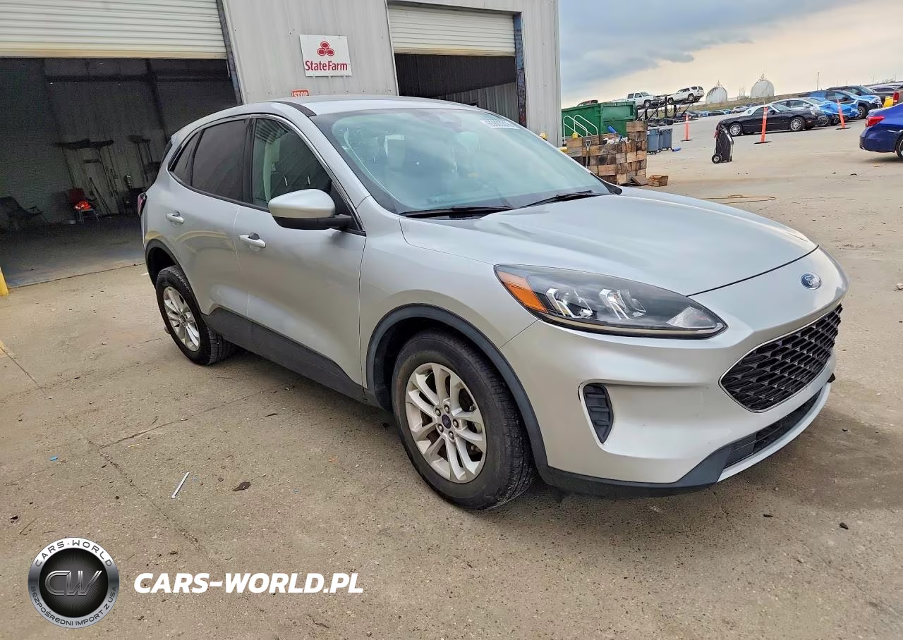 2020 Ford Escape Se VIN:1FMCU0G67LUB90206 - 4