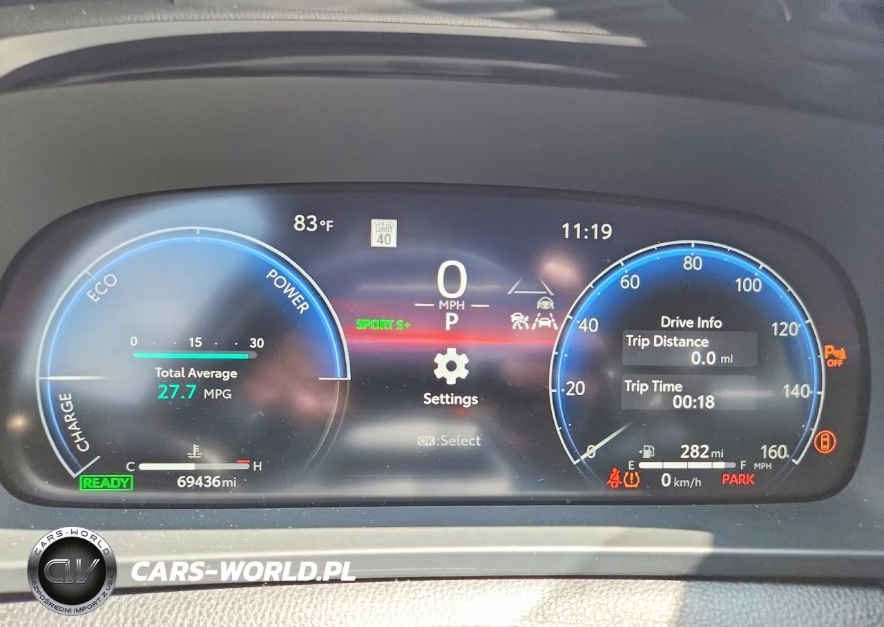 2024 Toyota Crown Platinum VIN:JTDAFAAFXR3009697 - 9