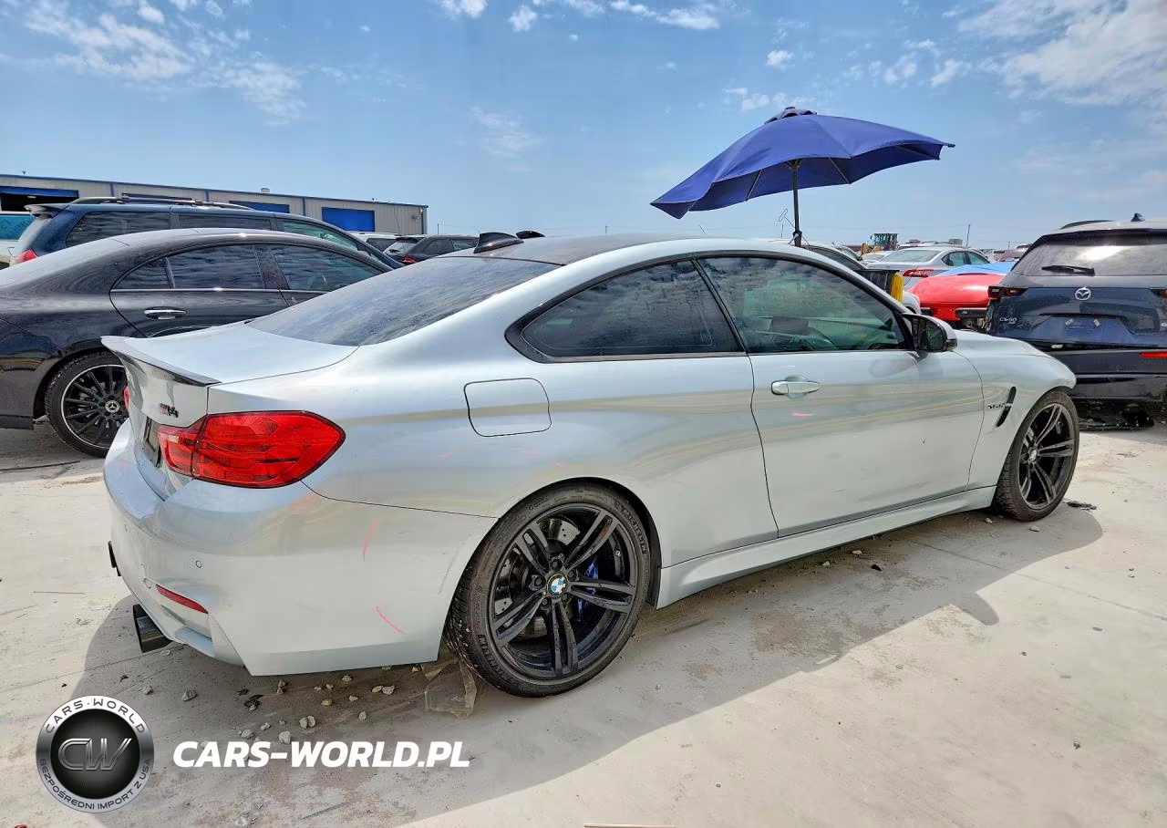 2015 BMW M4 VIN:WBS3R9C52FK331022 - 3