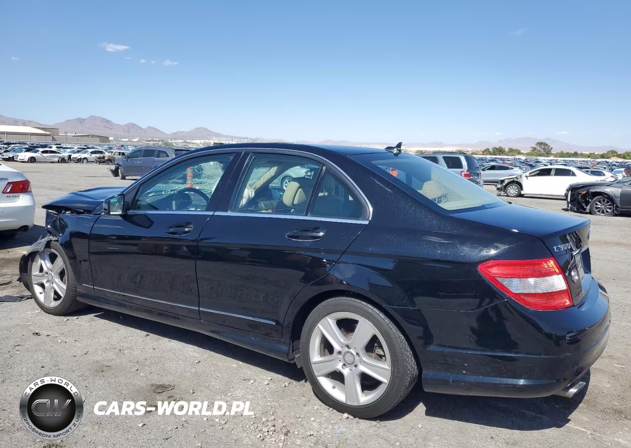 2011 Mercedes-Benz C VIN:WDDGF8BB1BR145787 - 2