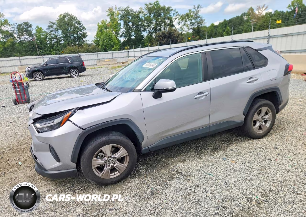 2023 Toyota Rav4 Xle VIN:2T3W1RFV8PC226051 - 1