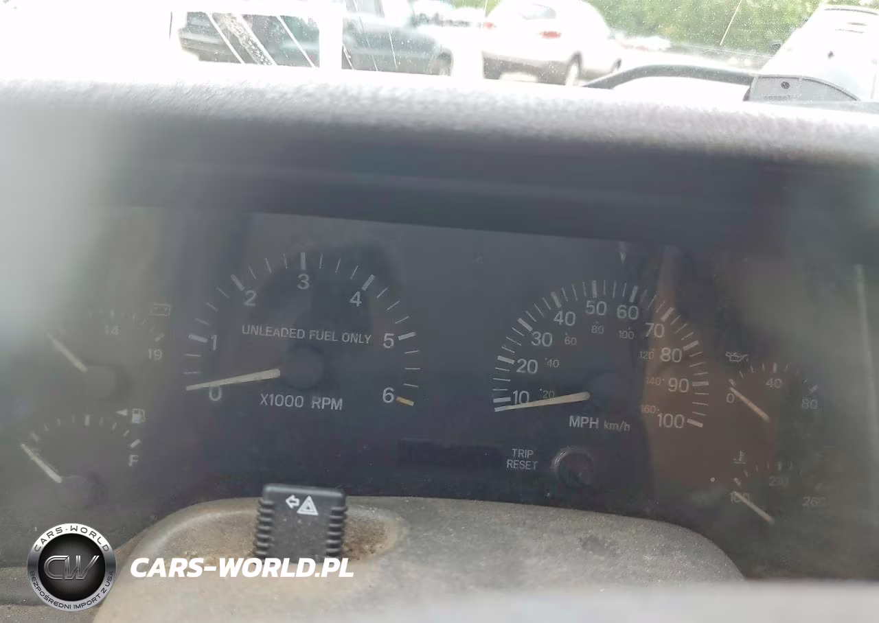 1999 Jeep Cherokee Sport VIN:1J4FF68S5XL671166 - 9