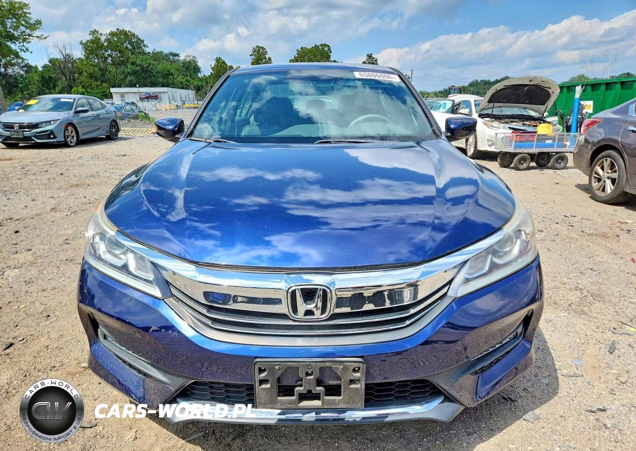 2017 Honda Accord Sport Special Edition VIN:1HGCR2F11HA268125 - 5