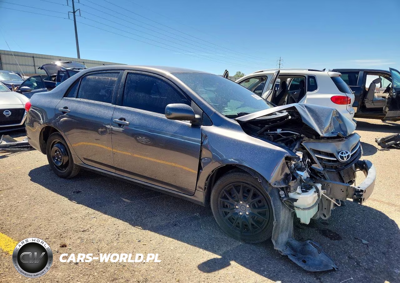 2013 Toyota Corolla Le VIN:5YFBU4EE5DP199065 - 4