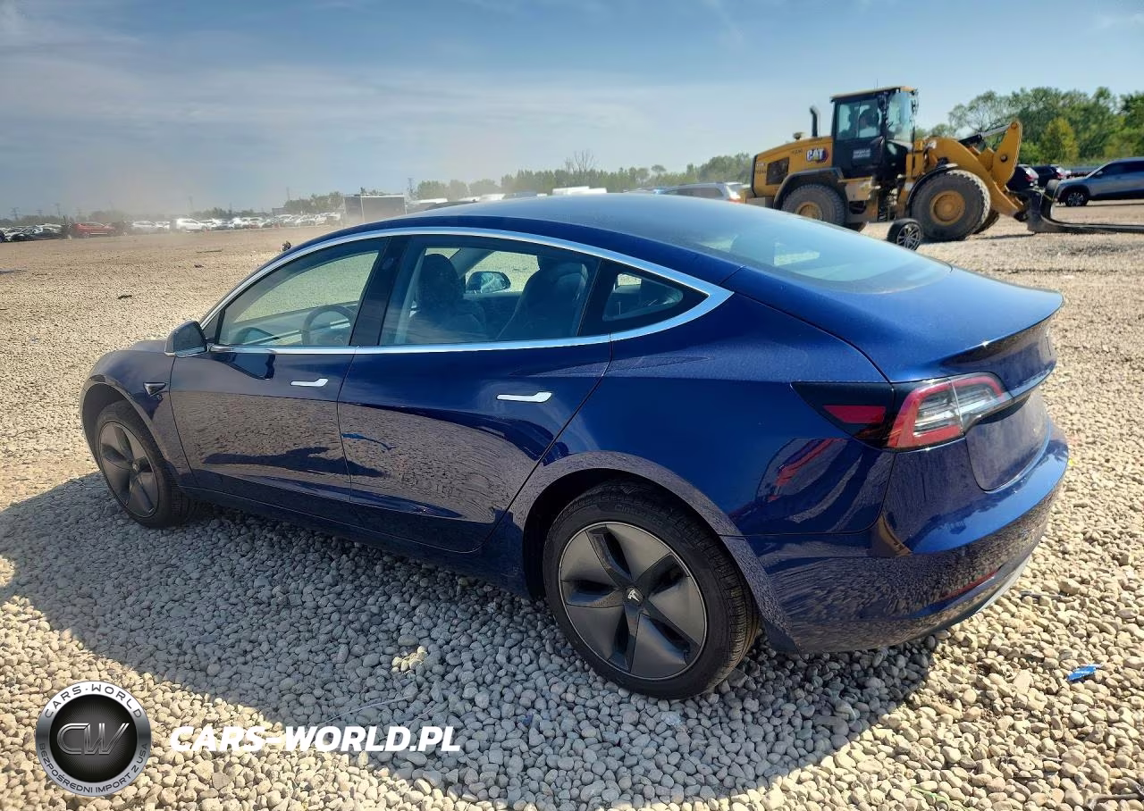 2018 Tesla Model 3 VIN:5YJ3E1EB9JF092128 - 2