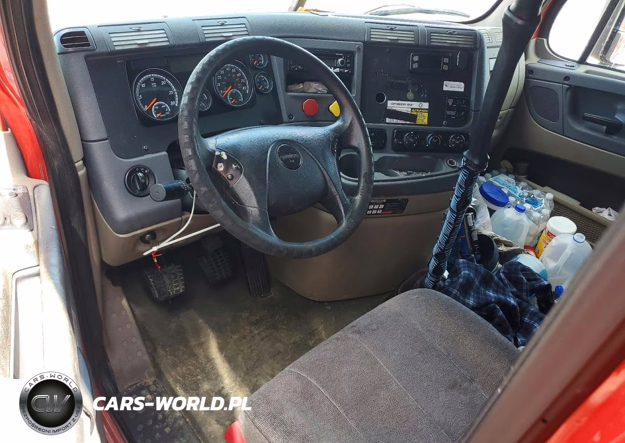 2017 Freightliner Cascadia 125 Semi Truck VIN:1FUJGLDR2HLHX1818 - 8