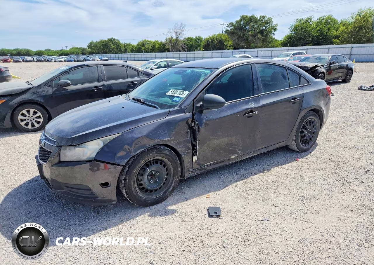 2014 Chevrolet Cruze Ls – zdjęcie 1 z 12