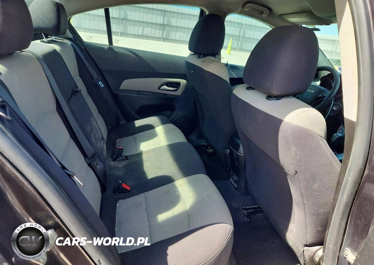 2014 Chevrolet Cruze Ls VIN:1G1PA5SH5E7266004 - 10