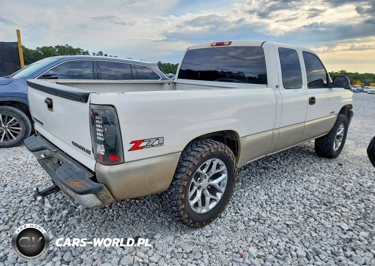 2002 Chevrolet Silverado K1500 VIN:2GCEK19T721362689 - 3