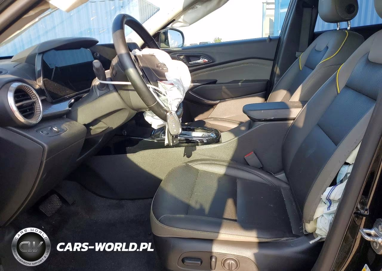 2025 Chevrolet Trax Activ VIN:KL77LKEP0SC210748 - 7