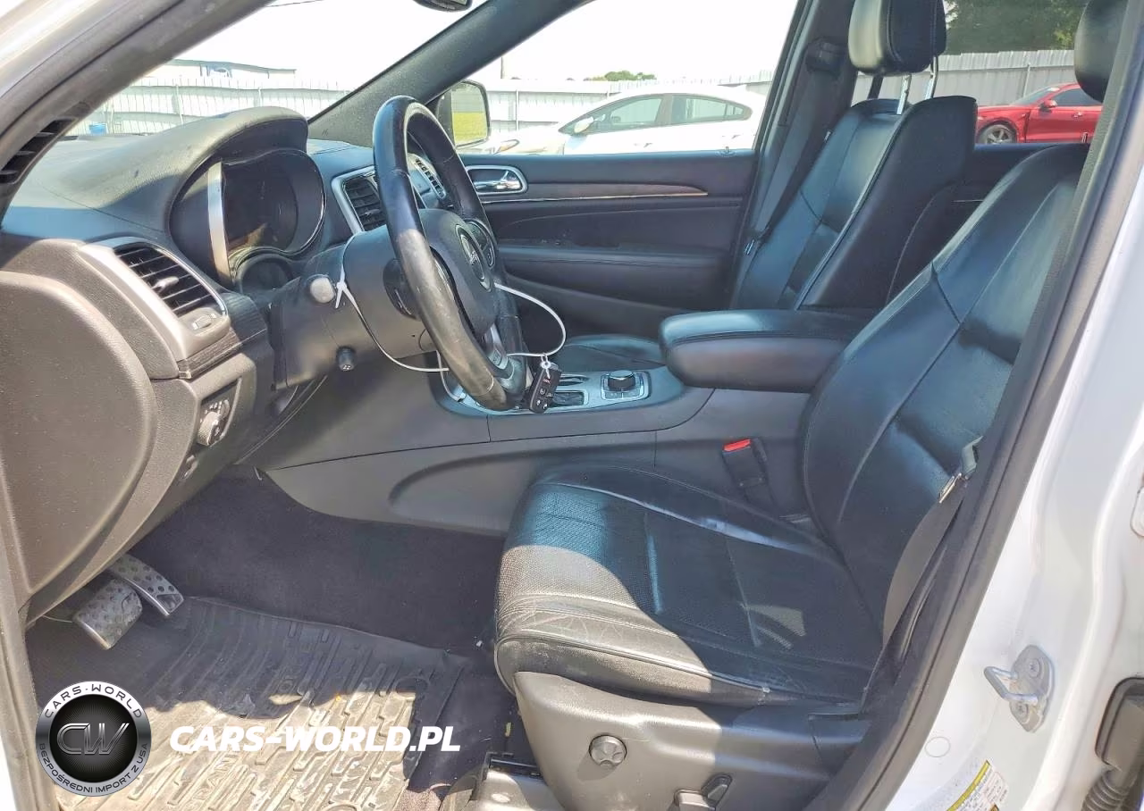 2018 Jeep Grand Cherokee Overland VIN:1C4RJFCG7JC172154 - 7