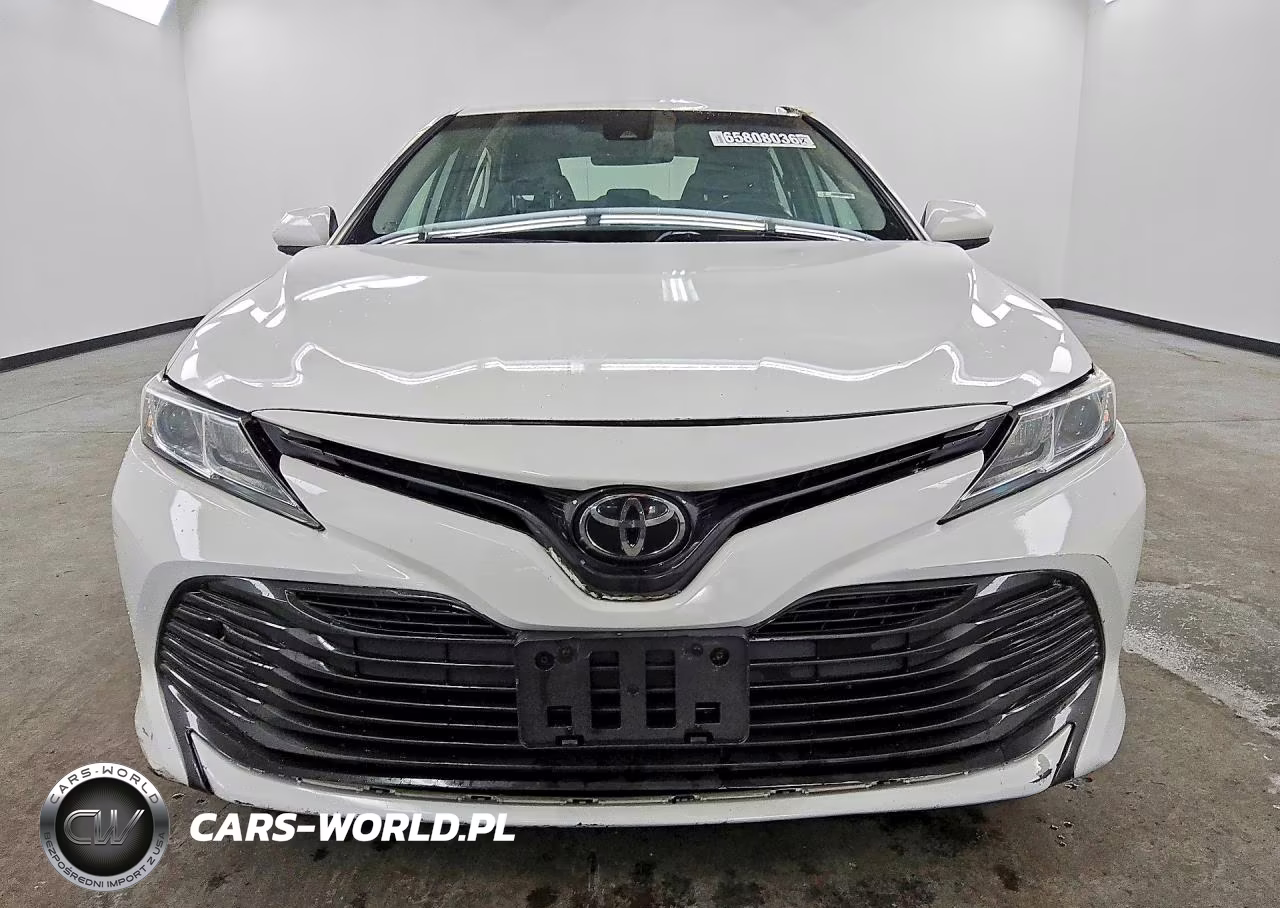 2019 Toyota Camry Le VIN:4T1B11HK1KU256950 - 5