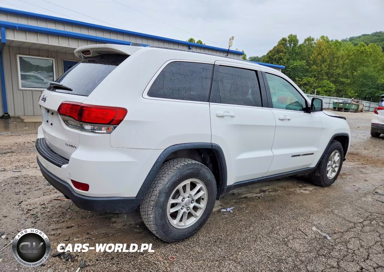 2020 Jeep Grand Cherokee Laredo VIN:1C4RJFAG8LC444460 - 3