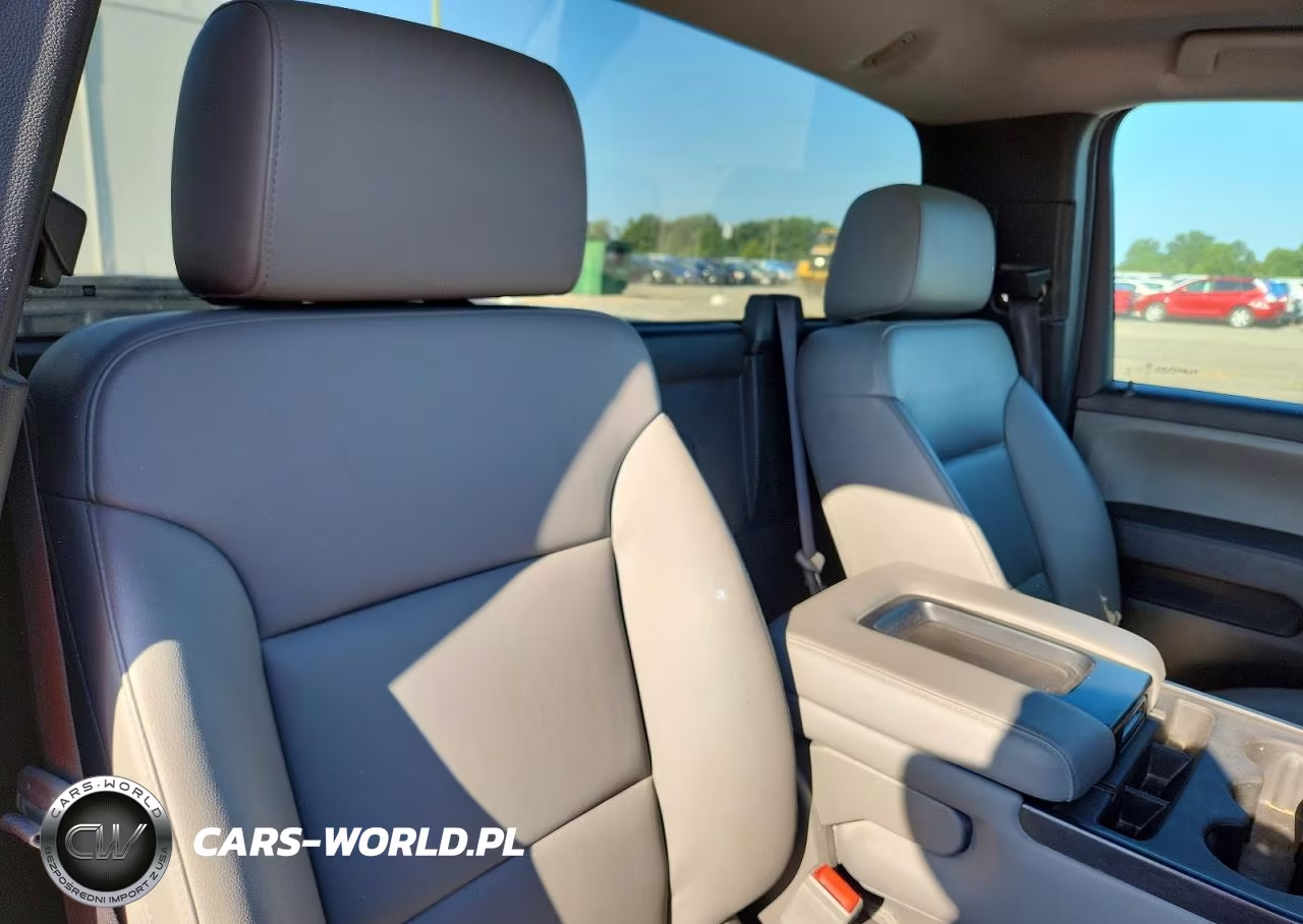2018 Chevrolet Silverado C1500 VIN:1GCNCNEH1JZ372212 - 10