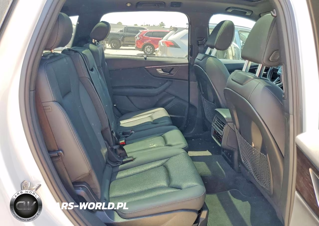 2024 Audi Q7 Premium Plus VIN:WA1LCBF71RD004644 - 11