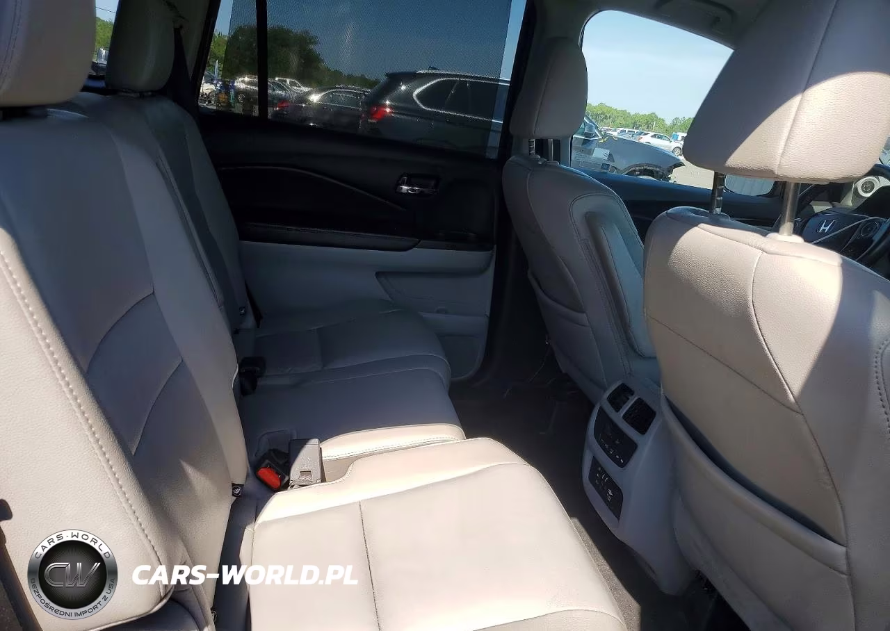 2016 Honda Pilot Touring VIN:5FNYF6H96GB124373 - 11