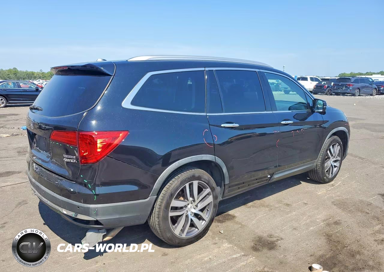 2016 Honda Pilot Touring VIN:5FNYF6H96GB124373 - 3