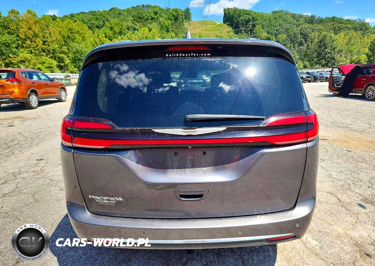2022 Chrysler Pacifica Touring L VIN:2C4RC1BG2NR122211 - 6