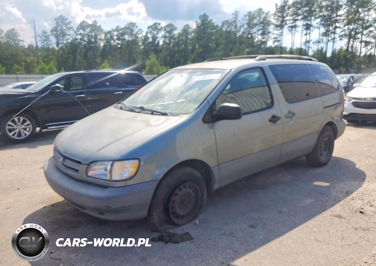 2000 Toyota Sienna Le