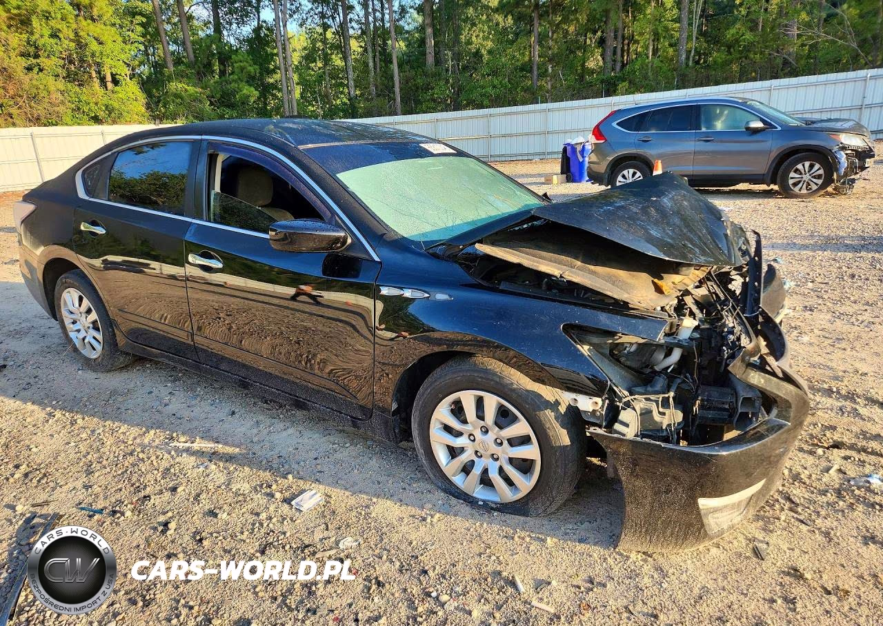 2014 Nissan Altima 2.5 S VIN:1N4AL3AP1EN342291 - 4