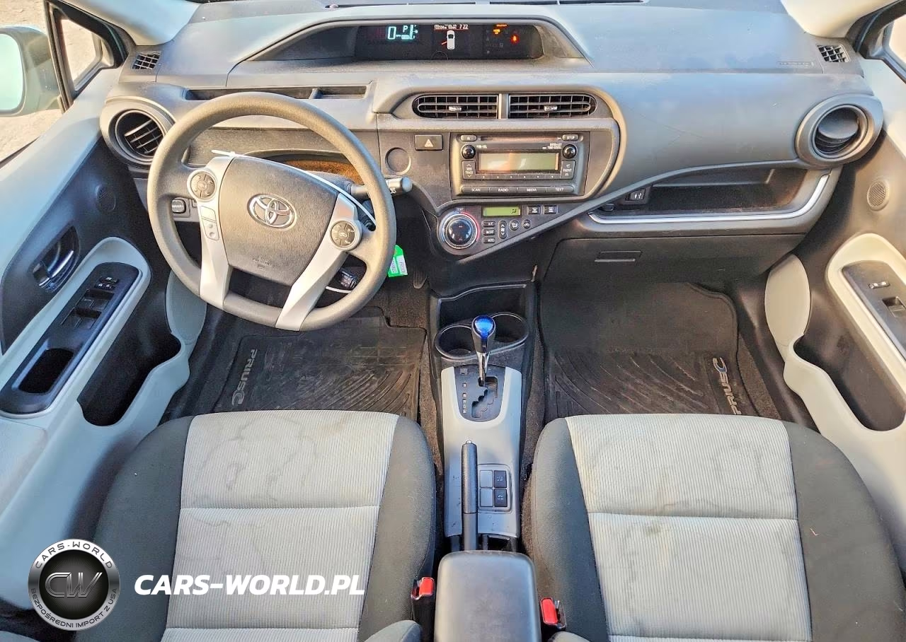 2014 Toyota Prius C Two VIN:JTDKDTB33E1081504 - 8