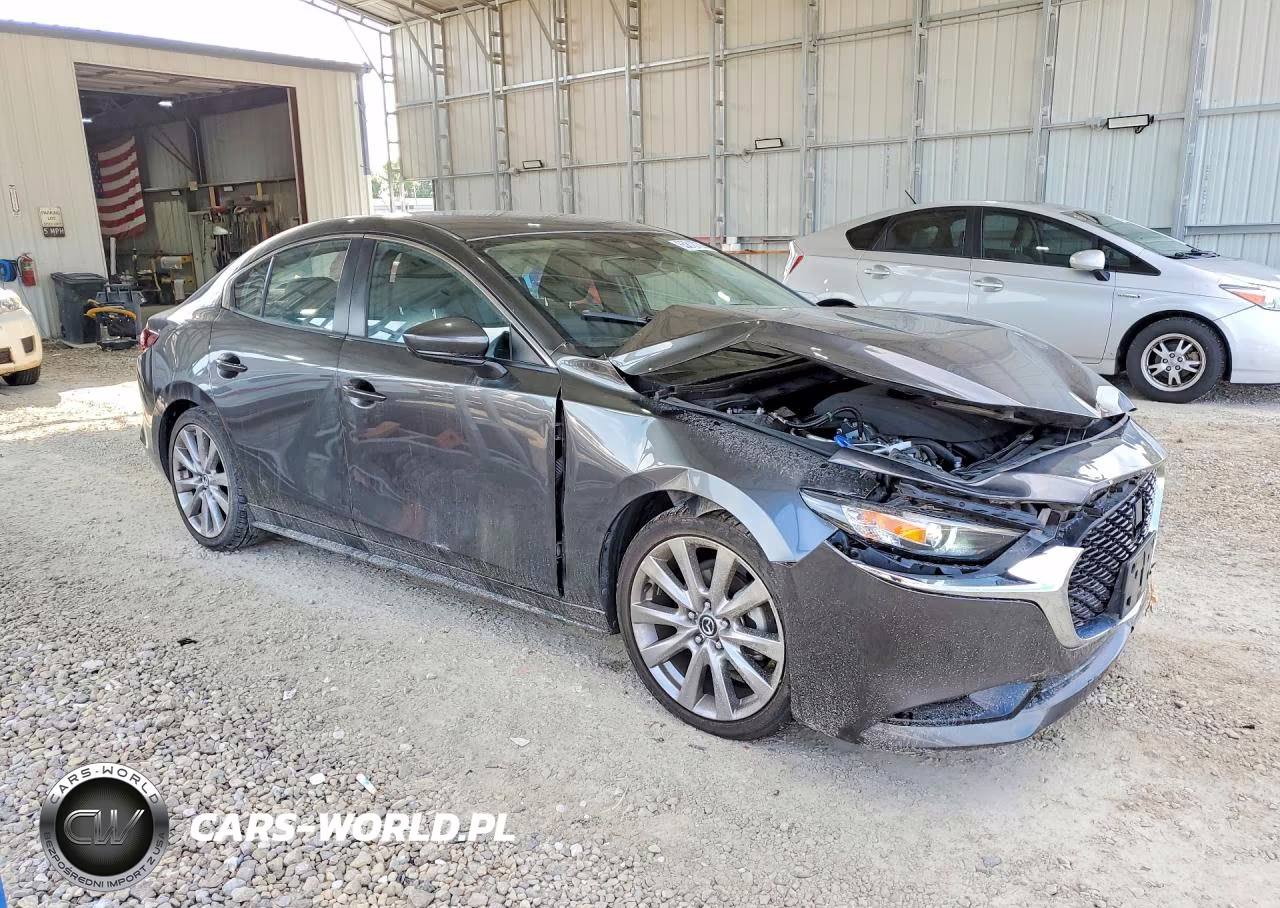 2019 Mazda 3 Preferred Plus VIN:JM1BPACL6K1108412 - 4