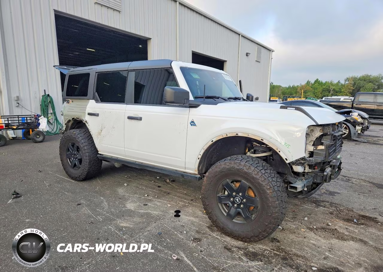 2024 Ford Bronco Black Diamond VIN:1FMDE1BH1RLB41968 - 4