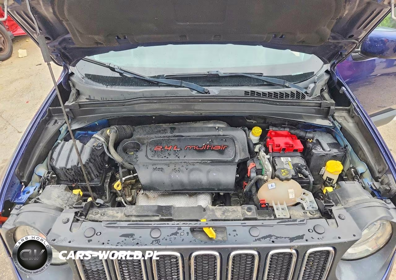 2018 Jeep Renegade Latitude VIN:ZACCJABB1JPH63672 - 12