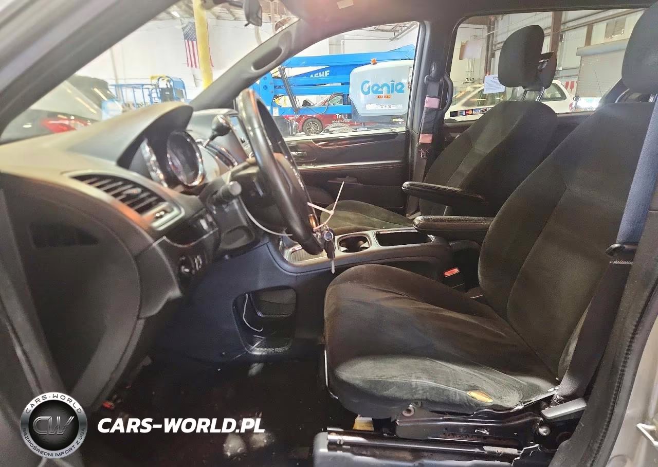 2018 Dodge Grand Caravan Sxt VIN:2C4RDGCG6JR256339 - 7