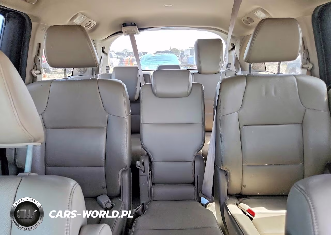 2014 Honda Odyssey Touring VIN:5FNRL5H9XEB111629 - 10