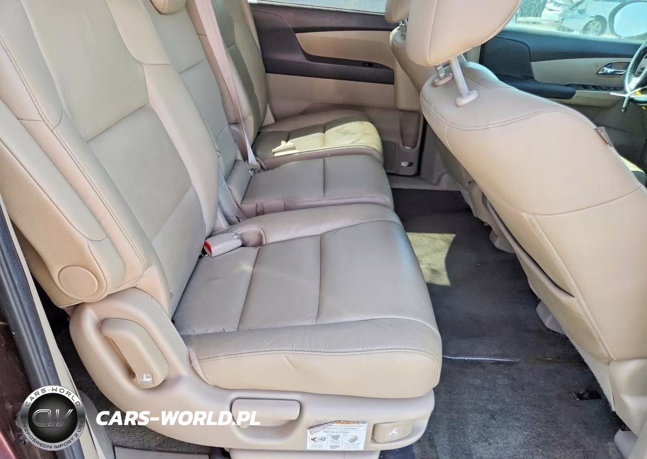 2014 Honda Odyssey Touring VIN:5FNRL5H9XEB111629 - 11
