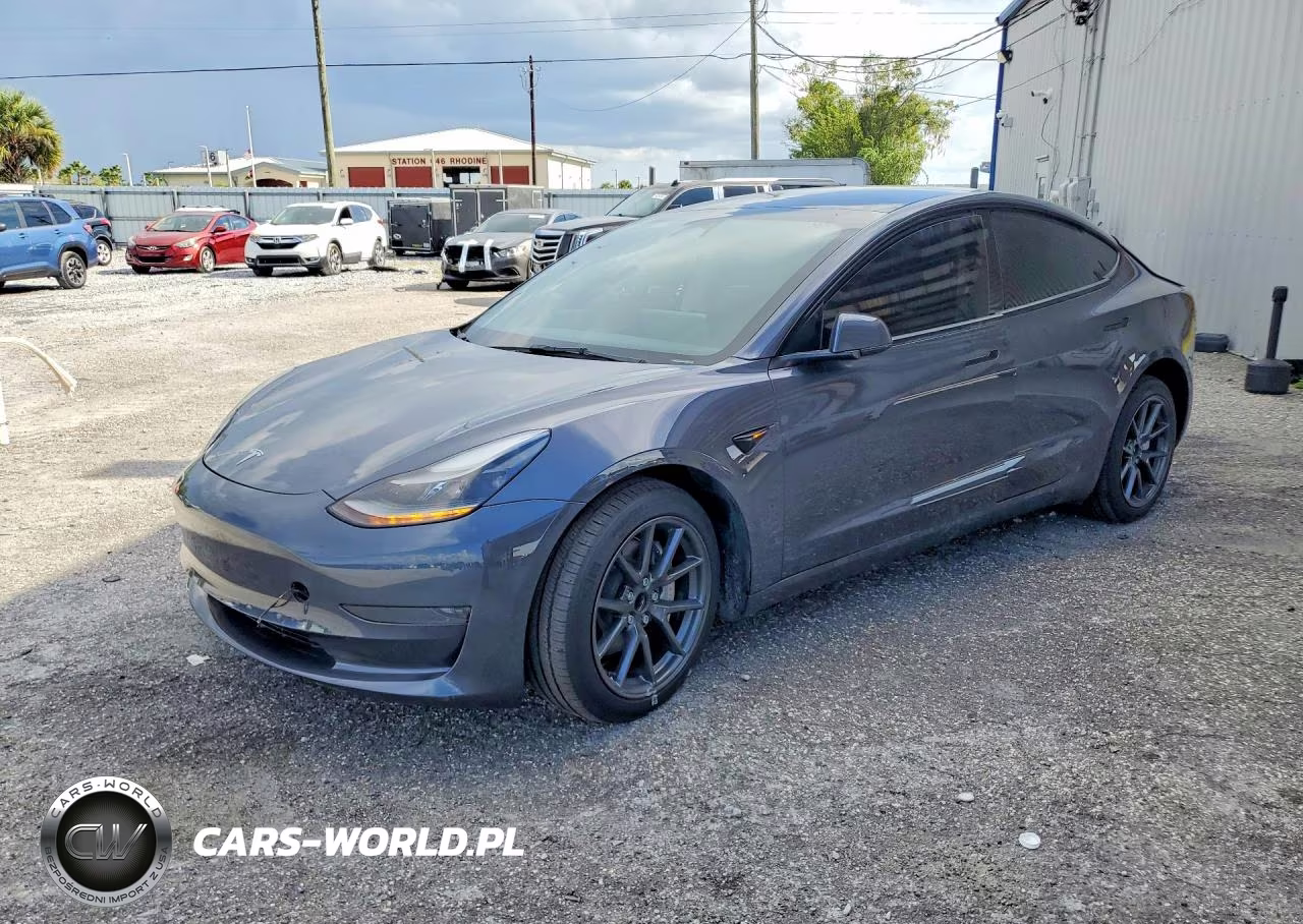 2023 Tesla Model 3 – zdjęcie 1 z 12