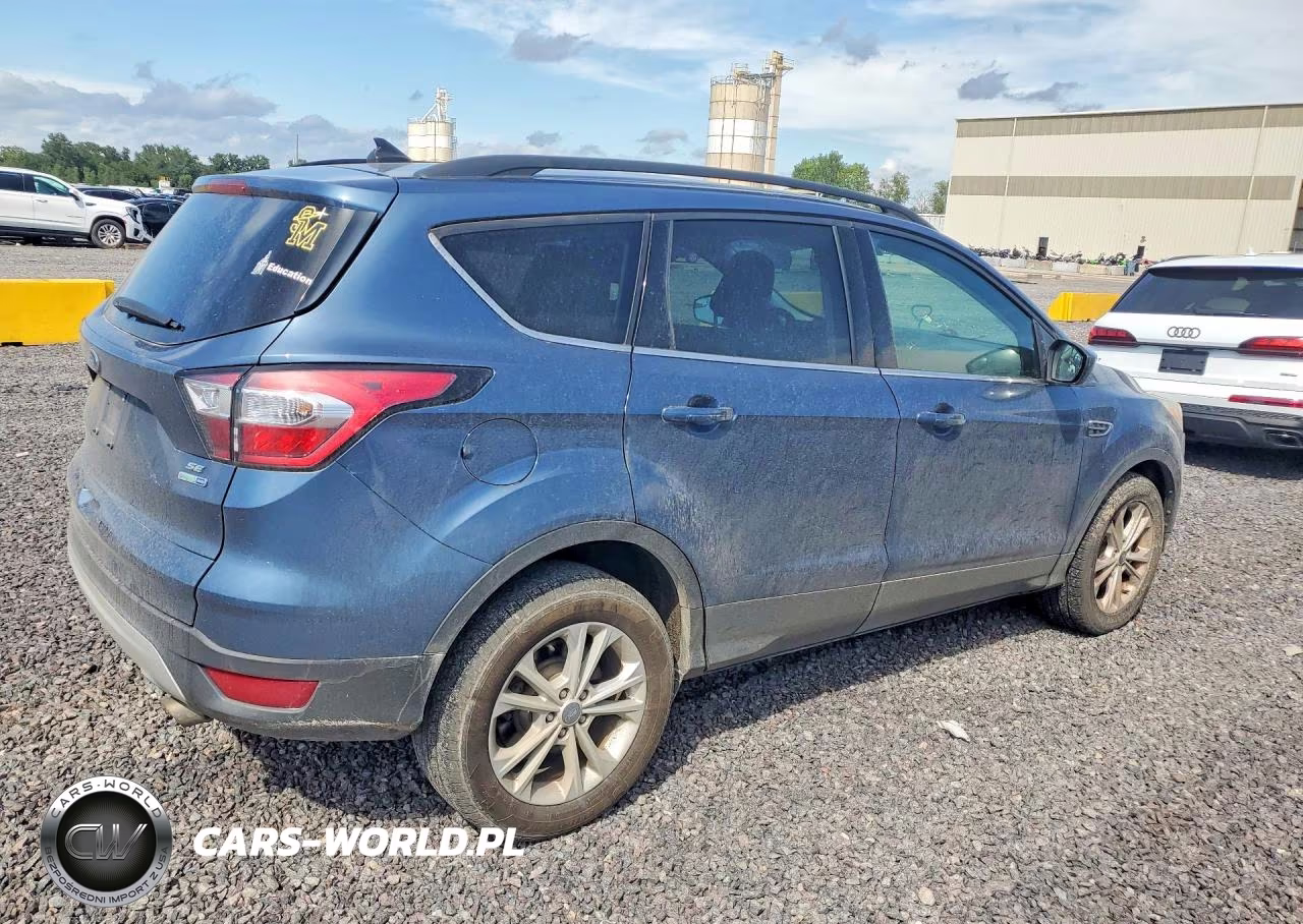 2018 Ford Escape Se VIN:1FMCU9GD8JUA27029 - 3