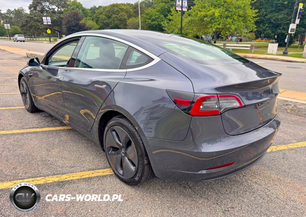 2018 Tesla Model 3 VIN:5YJ3E1EB6JF054422 - 3