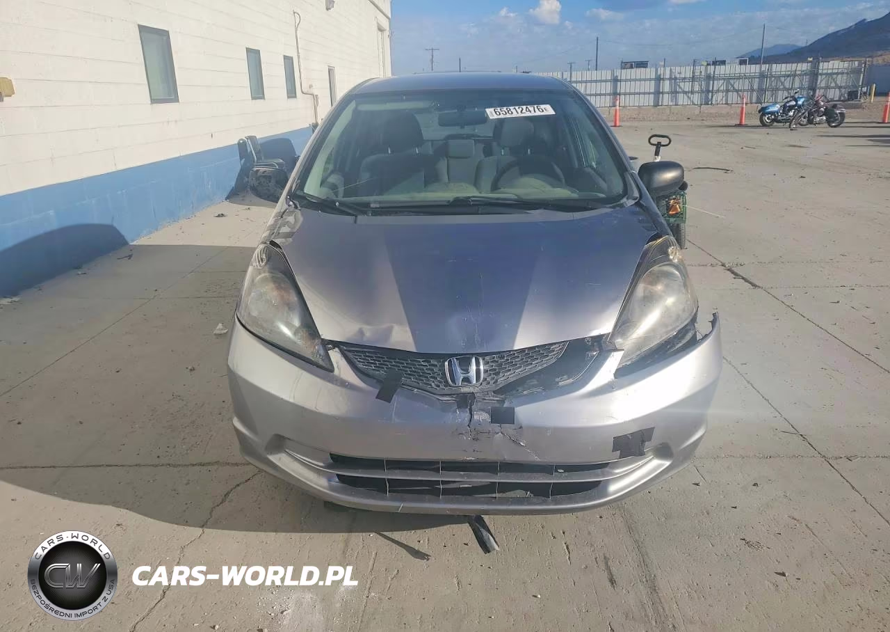 2010 Honda Fit VIN:JHMGE8H29AS023432 - 5