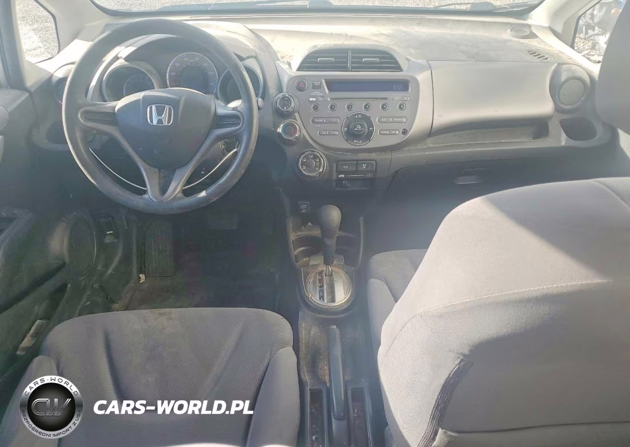 2010 Honda Fit VIN:JHMGE8H29AS023432 - 8
